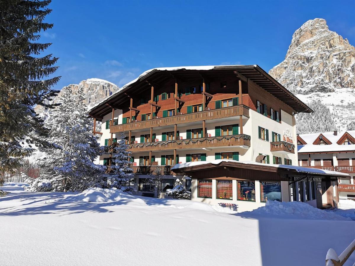 Hotel La Plaza Corvara In Badia Eksteriør bilde