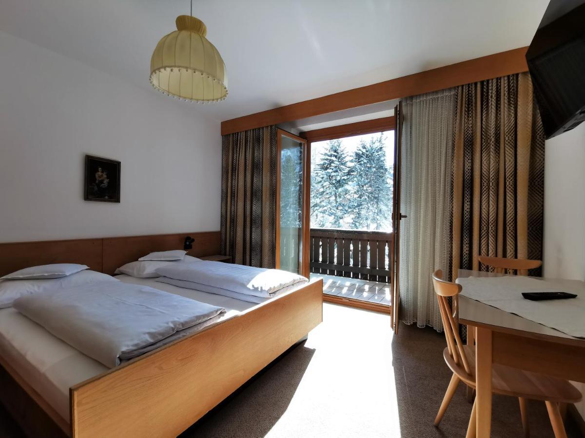 Hotel La Plaza Corvara In Badia Eksteriør bilde
