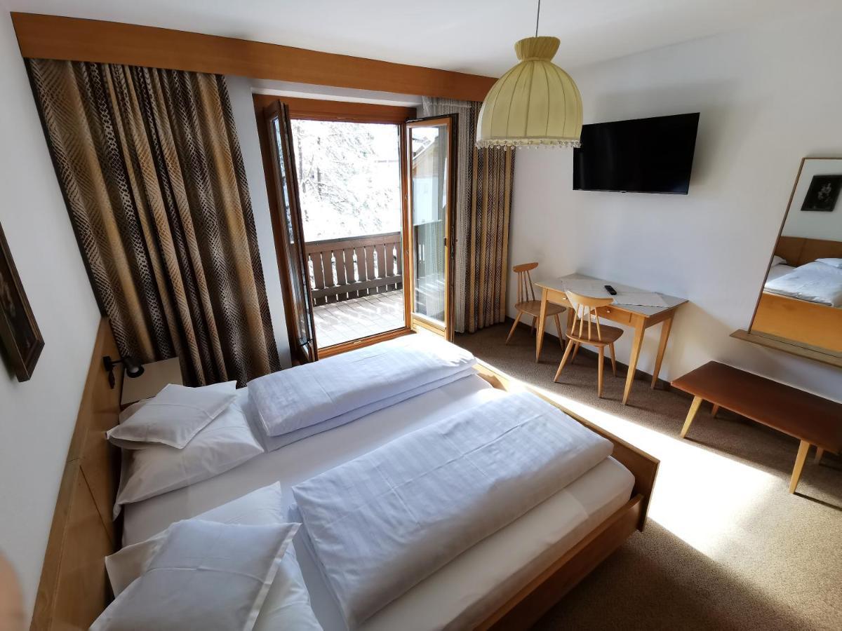 Hotel La Plaza Corvara In Badia Eksteriør bilde